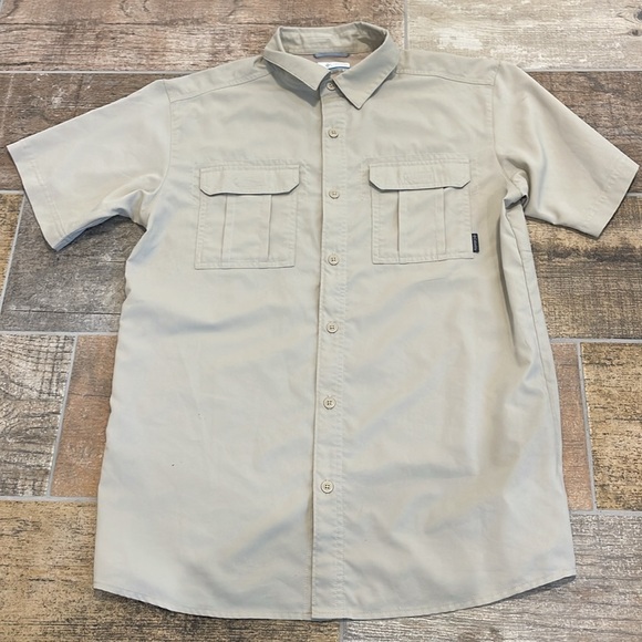 Columbia Mens Tan Outdoor Button Front Short Sleeve Collared Shirt Omni-Shield S - Picture 1 of 7
